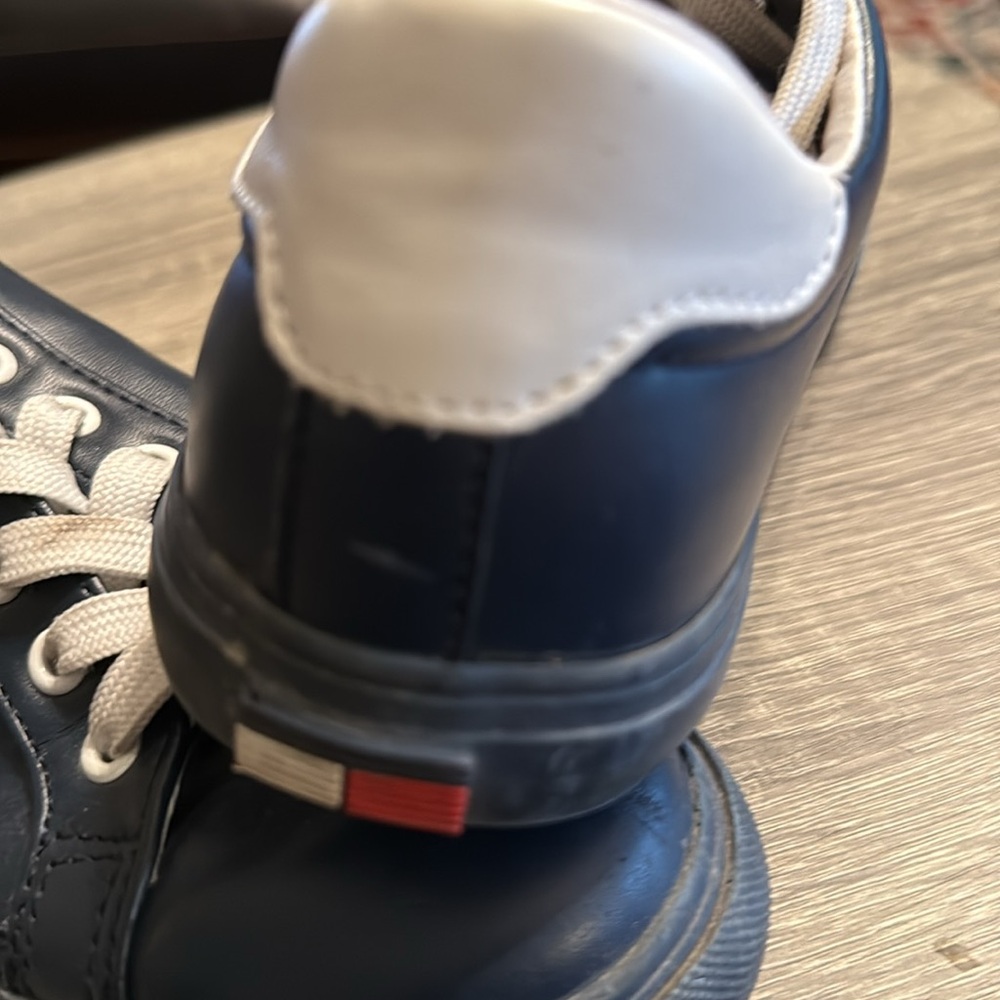 Tommy Hilfiger lady' Navy Sneakers - Picture 6 of 6